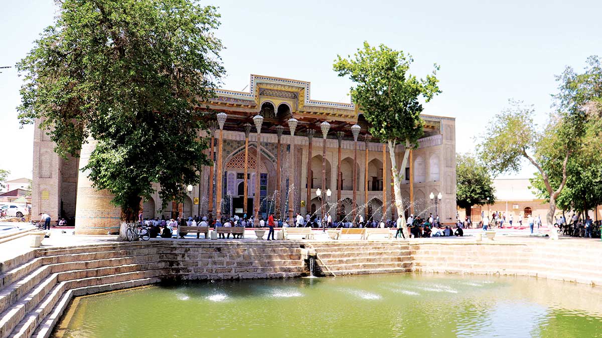 Bukhara Bolo Hauze Mosque