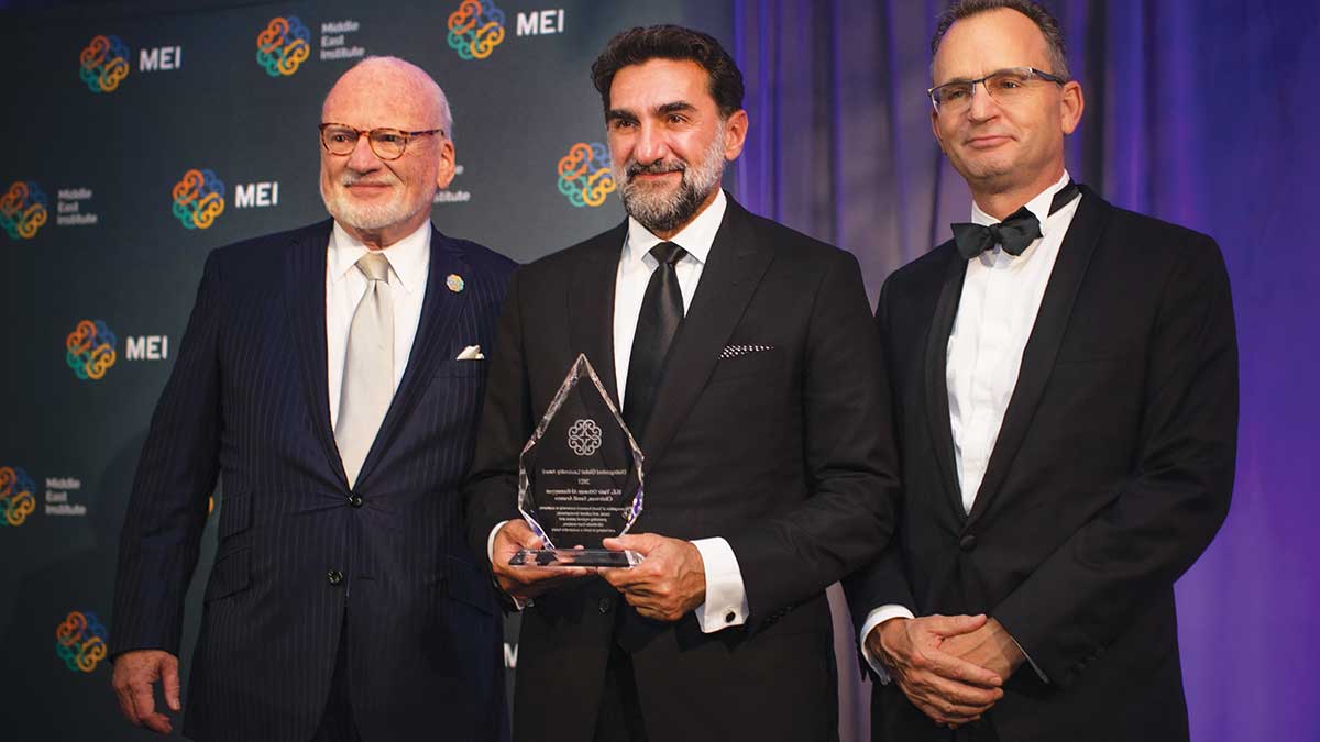 HE Yasir O. Al-Rumayyan Aramco chairman presented award at Middle East Institute