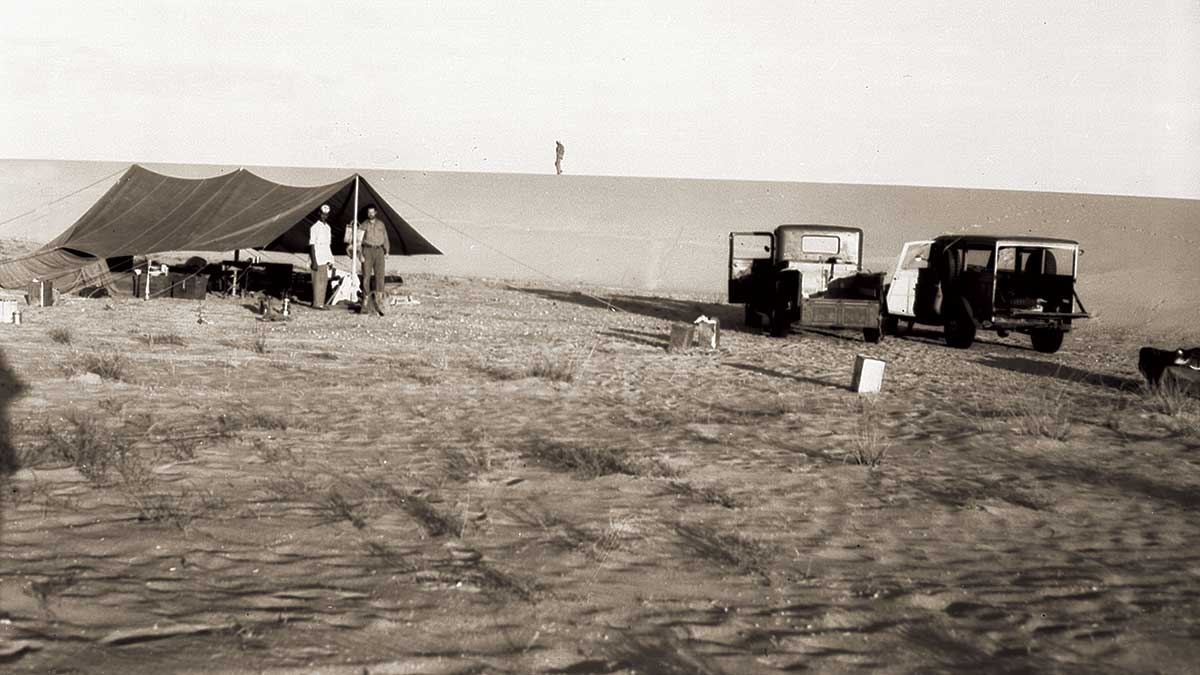 Chief Geologist Max steineke led teams to study an appar- ent uplift in the abqaiq area. steineke, J. w. “soak” hoover and Jerry harriss used this camp as their base of operations in 1936