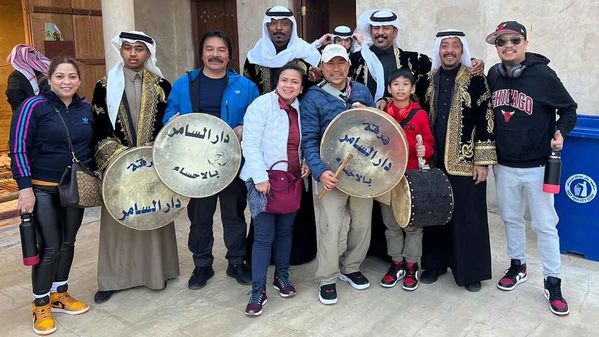 Aramcons from Ras Tanura get into the swing of things at the al-Hasa date festival