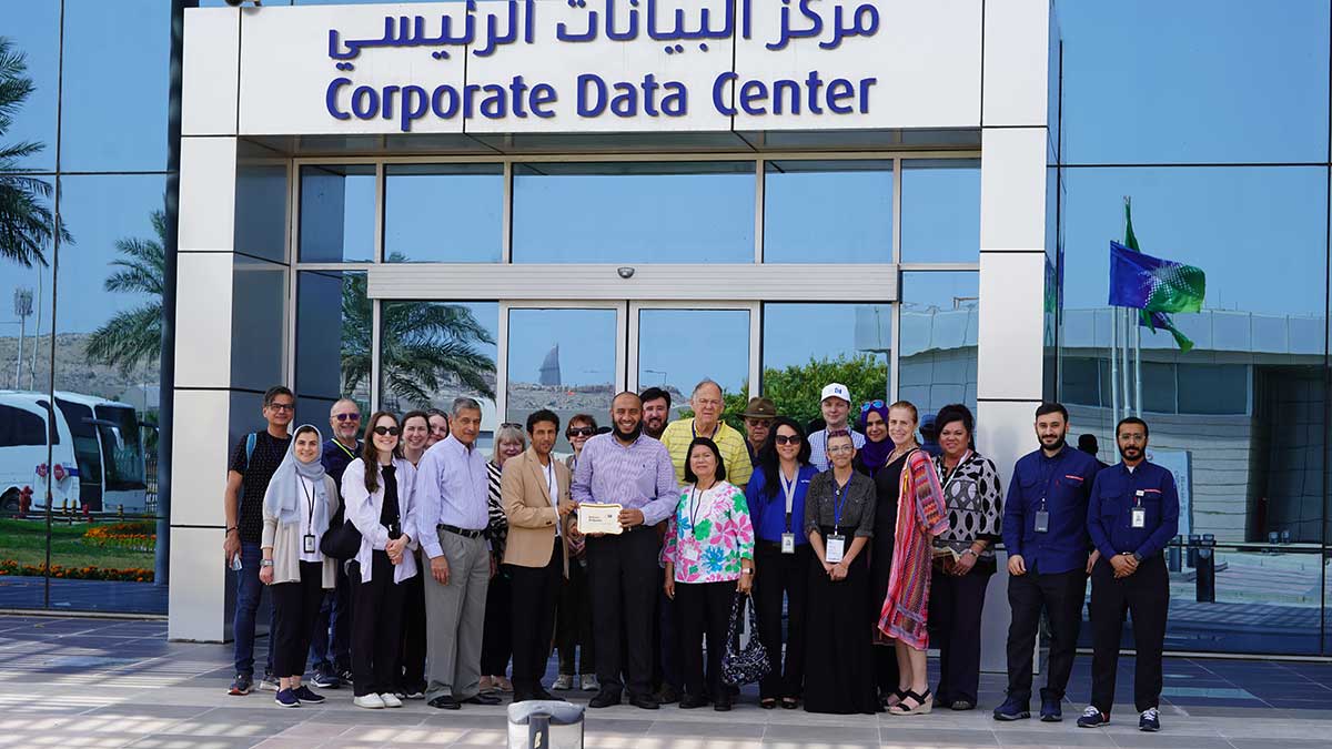 KSA Expat reunion tour of the corporate data center in Dhahran Aramco