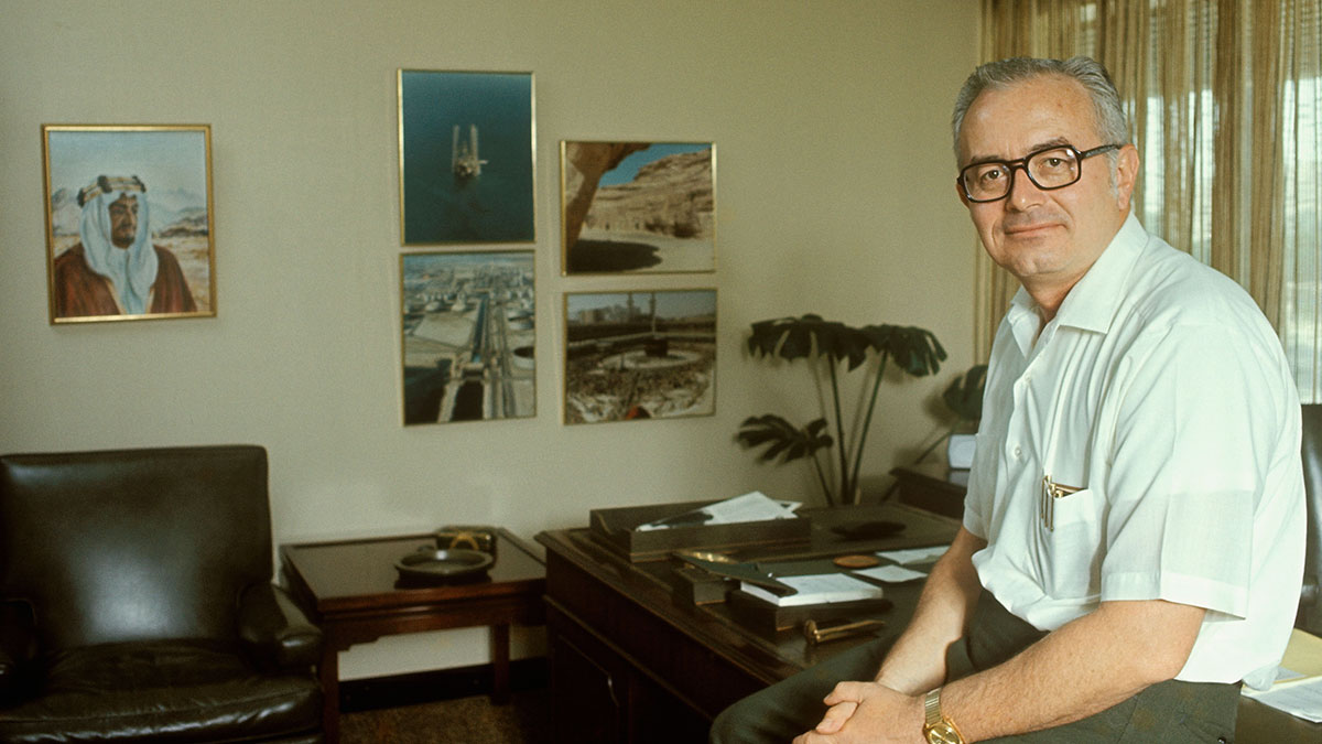 1973 Frank Jungers Aramco CEO in his office