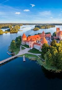 استكشف ليتوانيا.. القلب التاريخي لدول البلطيق